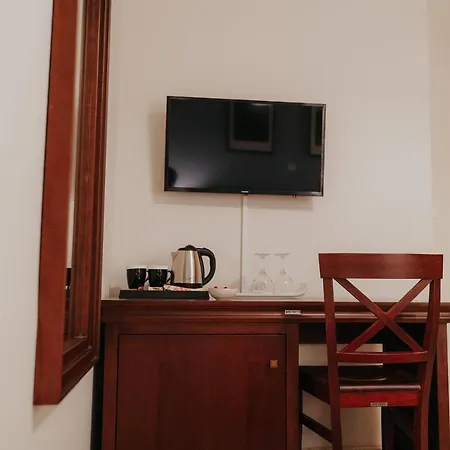 ゲストハウス 1909 カラブリタ