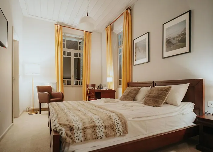 1909 Pensión Kalavryta